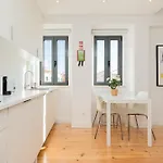 Belem Design By Homing Apartmán *